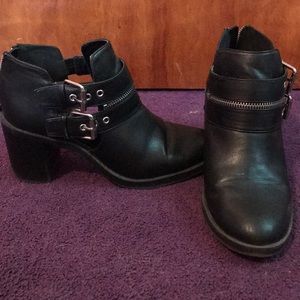 Black Forever 21 ankle boots